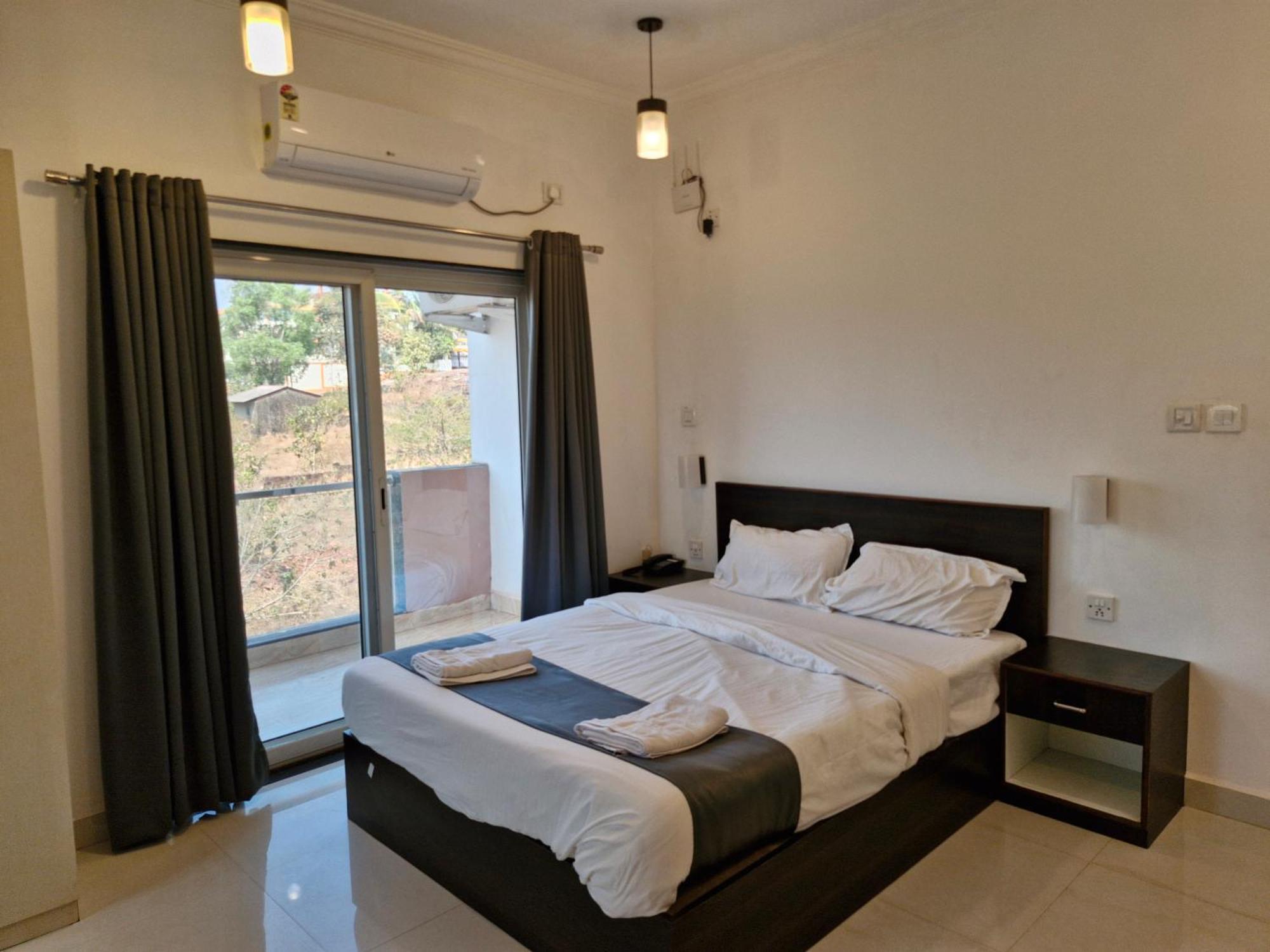 Hotel Rsa Residency Pernem 外观 照片
